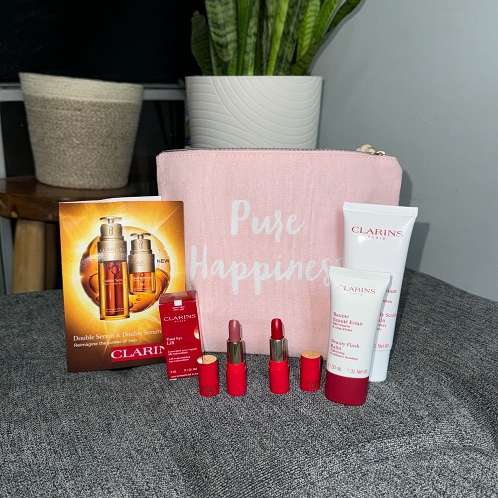 Clarins / Valentino 7pc Beauty Sampler